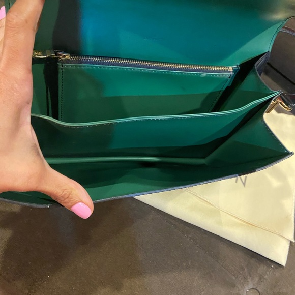 Louis Vuitton (LV) Epi leather bag - Picture 10 of 14